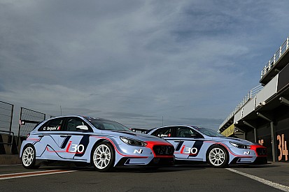 Tarquini et Menu vont lancer la nouvelle Hyundai i30 N TCR en fin de saison