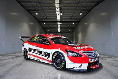 Retro livery revealed for de Silvestro Supercar