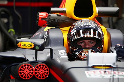 Verstappen: "Vicini ai primi solo perché loro non danno il massimo"