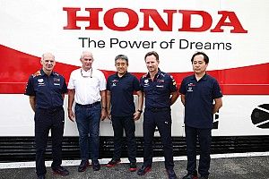 Red Bull en Honda moeten plooien motordeal nog gladstrijken