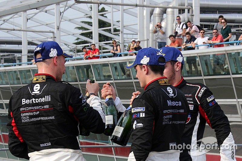 Carrera Cup Italia al Mugello: l'occasione di Mosca e Bertonelli, il ritorno di Malucelli!