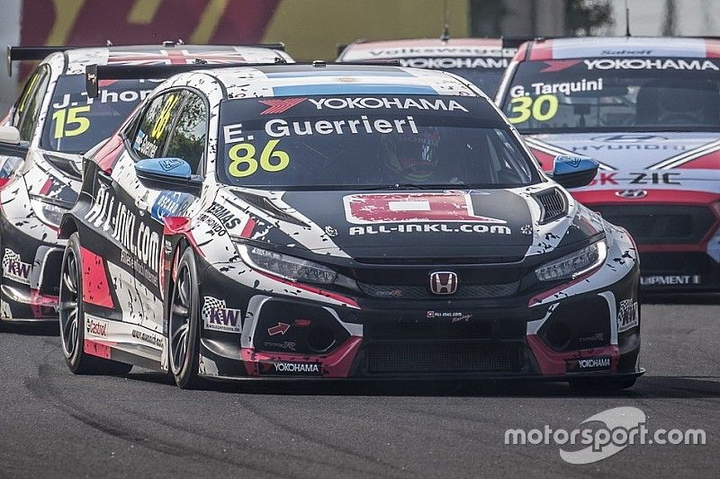 Guerrieri fulmineo al via, trionfo Honda in Gara 2 al Nordschleife