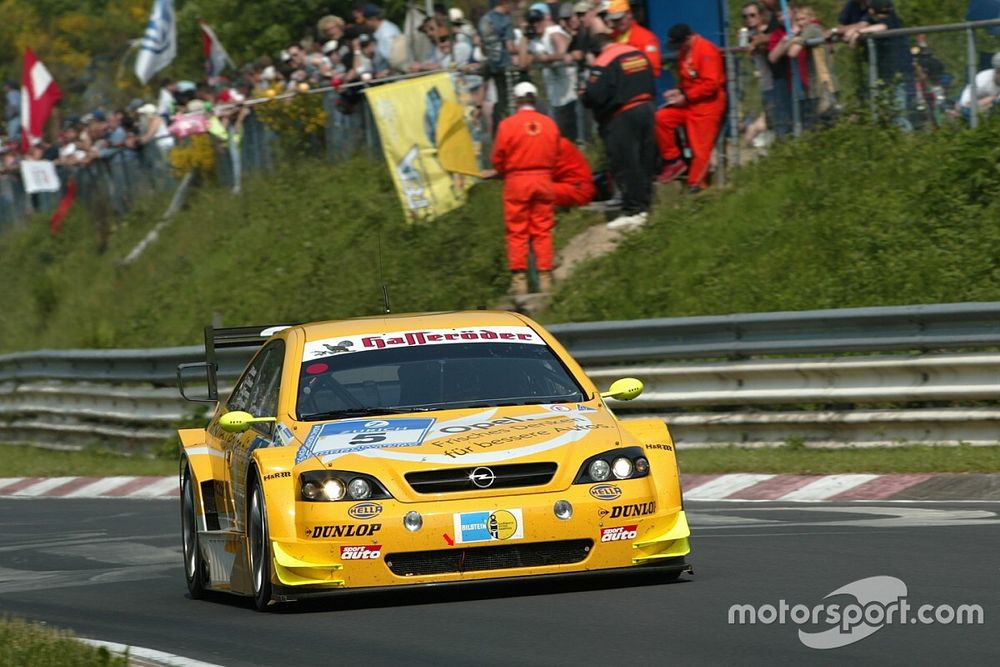 #5 OPC Team Phoenix Opel Astra V8 Coupe: Manuel Reuter, Timo Scheider, Marcel Tiemann