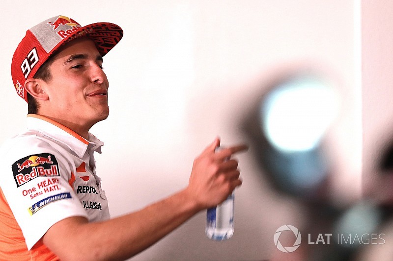 Márquez: "Hace un año en esta rueda de prensa Viñales era campeón"