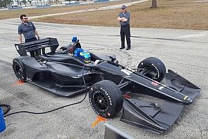 2018 IndyCar “very tricky,” says Bourdais after first test
