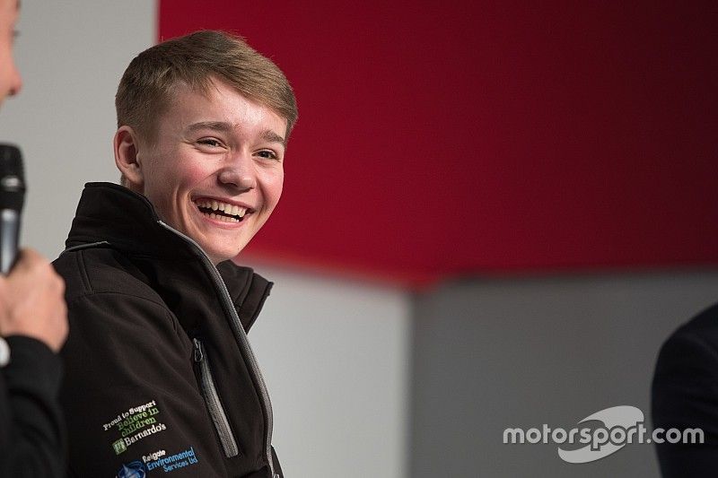 Terry Grant, piloto stunt y Billy Monger