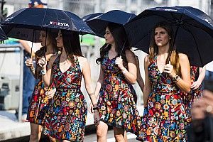 Ecclestone sebut pelarangan grid girl di F1 munafik