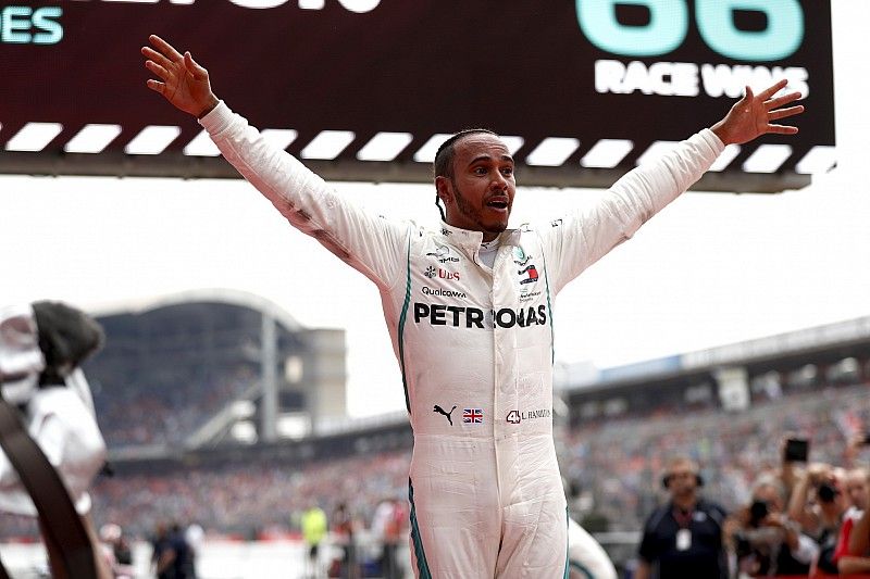 Lewis Hamilton, Mercedes AMG F1, viert zijn zege