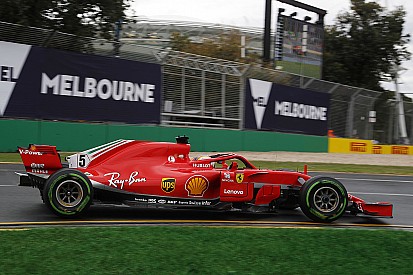 Две Ferrari и Эрикссон возглавили дождевую тренировку в Мельбурне