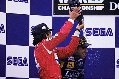 "Chocado" com Senna, Hill revela "pressão" após morte do brasileiro