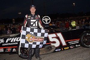 Kyle Busch rallies late to win his second Snowball Derby