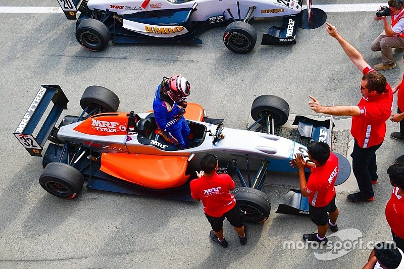 GALERI: Kemenangan perdana Presley Martono di MRF Challenge