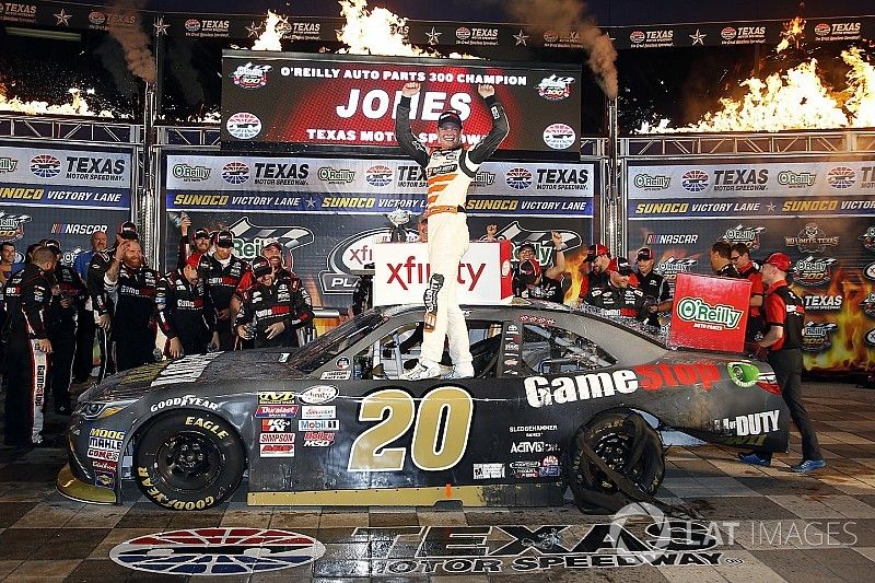 Race winner Erik Jones, Joe Gibbs Racing Toyota