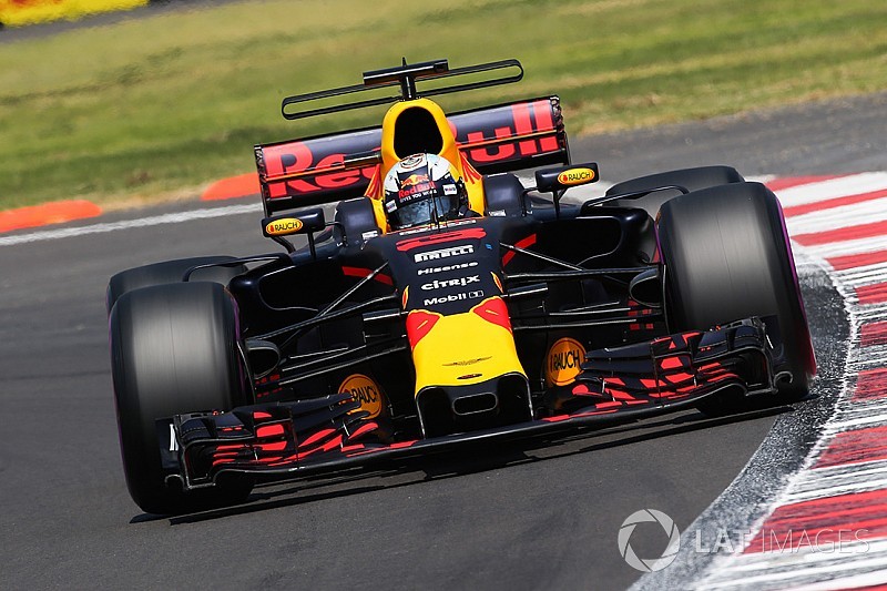 Red Bull: Ricciardo dovrebbe ricevere penalità anche in Brasile