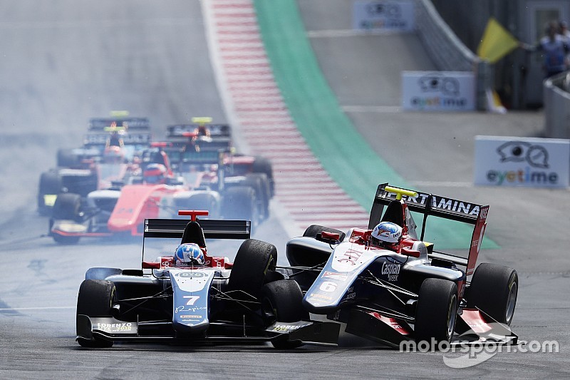 Photos - Carambolage des leaders au départ en GP3