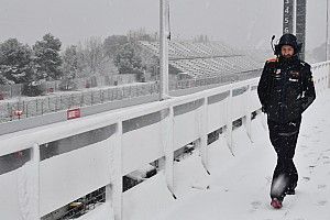 A legendás olasz F1-es pályát is belepte a hó: Monza