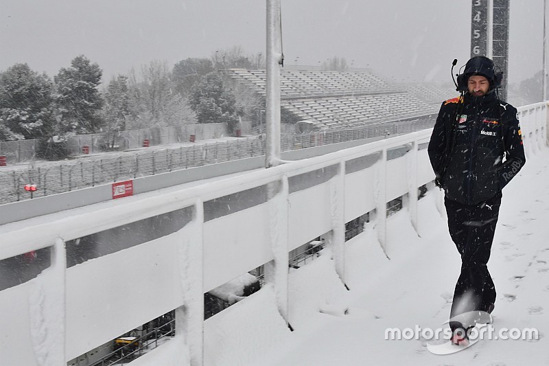 A legendás olasz F1-es pályát is belepte a hó: Monza