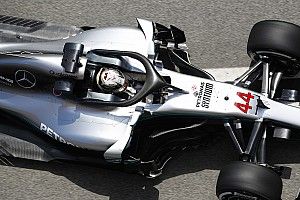 Hamilton lidera segunda sessão na Espanha; Kimi quebra