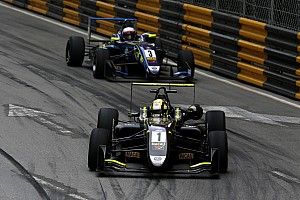 Norris a korábbi F3-as csapatával tesztel, akiknél bajnok lett