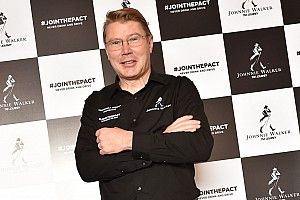 Hakkinen: Vettel bana Schumacher'i hatırlatıyor