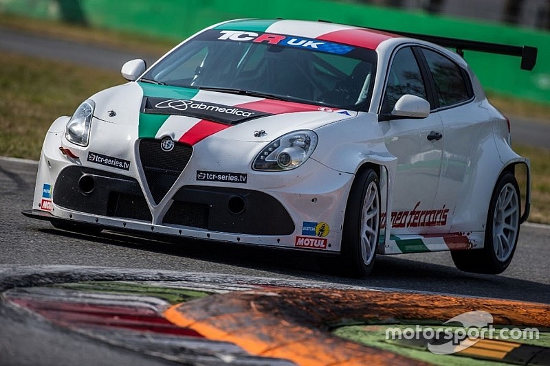 Gianni Morbidelli sulla seconda Alfa Romeo per un sogno tutto tricolore