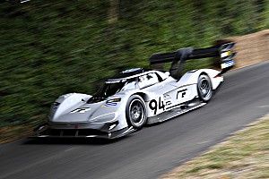 Volkswagen I.D. R Pikes Peak fährt E-Rekord in Goodwood