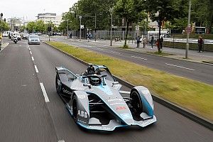 Vergne: "Ha Hamiltont egy Sauberbe ülteted, nem fog dobogókat szerezni..."