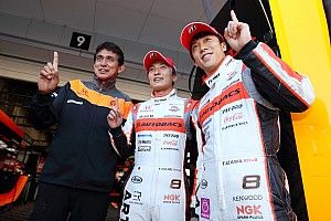 Super GT Suzuka: ARTA pole, Button start baris depan