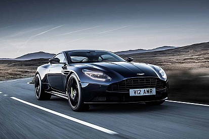 Aston Martin DB11 AMR 2018, seductor y veloz