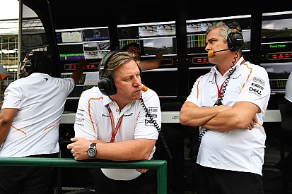 Руководители McLaren взяли на себя вину за проблемы Алонсо на Indy 500