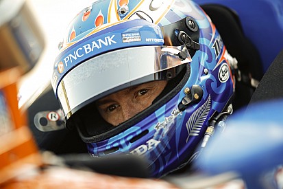 Dixon marca 224mph y lidera sesión de entrenamiento
