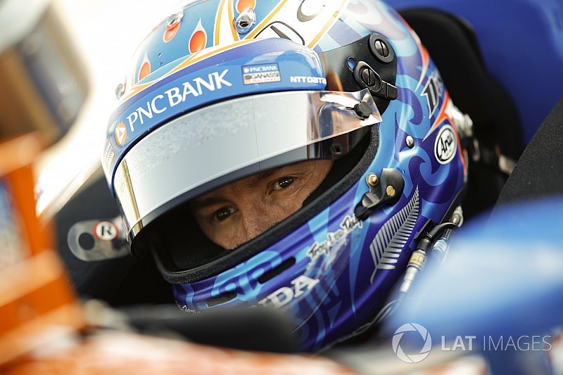 Dixon marca 224mph y lidera sesión de entrenamiento