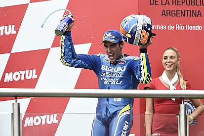 Rins: “He renovado con Suzuki porque tenemos el mismo objetivo, ganar”