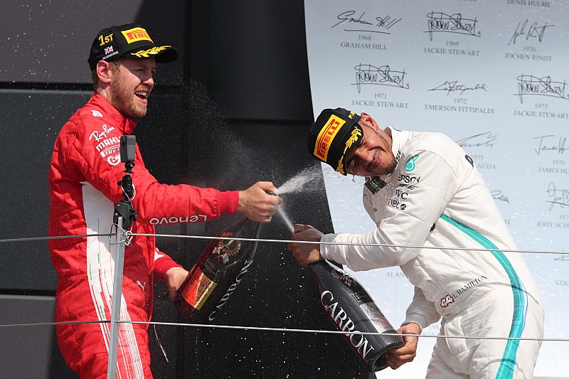 Hamilton retira sus acusaciones a Ferrari: "A veces decimos tonterías"