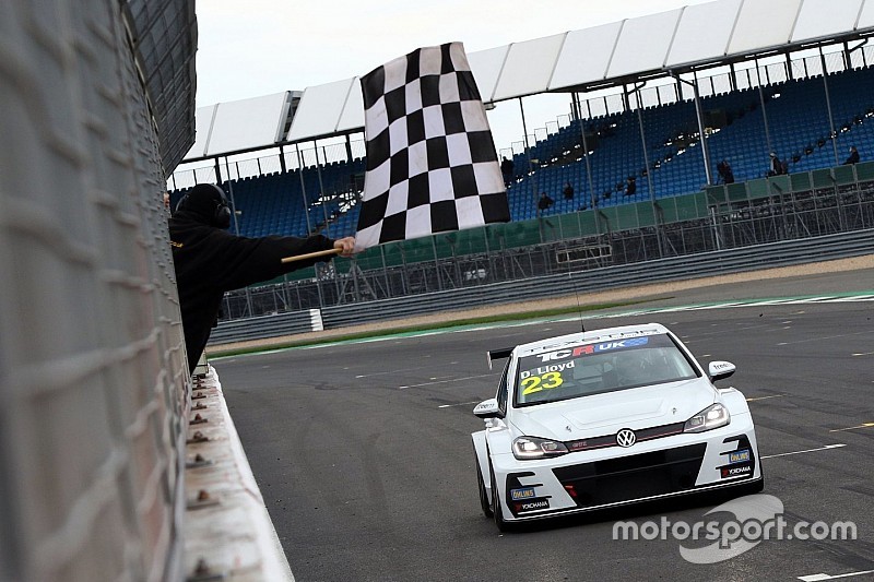 UK: Lloyd fa piazza pulita a Silverstone, sul podio c'è anche l'Alfa Romeo