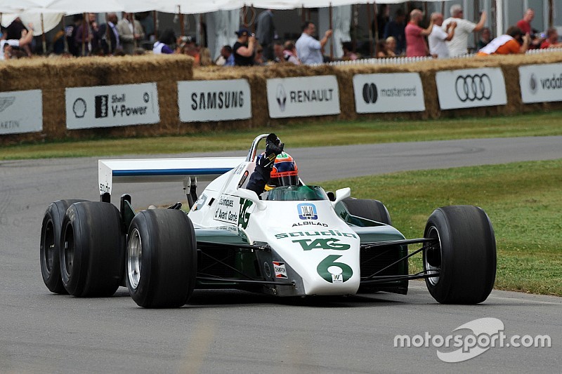 Csodálatos F1-es versenygépekkel érkezett meg a Williams