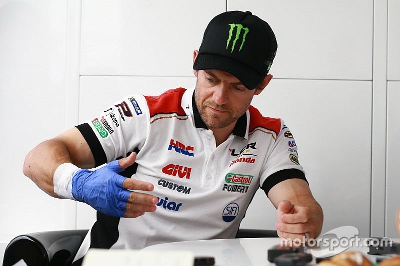 Crutchlow sesalkan kecelakaan saat FP3