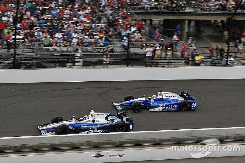 Chilton est passé à six tours de la victoire à Indy