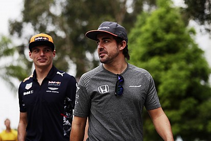 Alonso : Le meilleur actuellement, "c'est Max Verstappen"