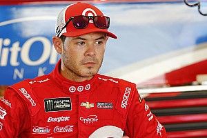 Larson al frente en la primera práctica en Loudon y Suárez en 11º