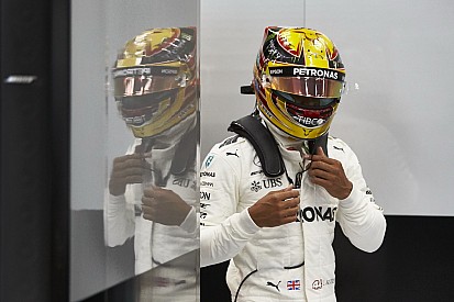 Хэмилтон отказался назвать Mercedes лучшей машиной сезона