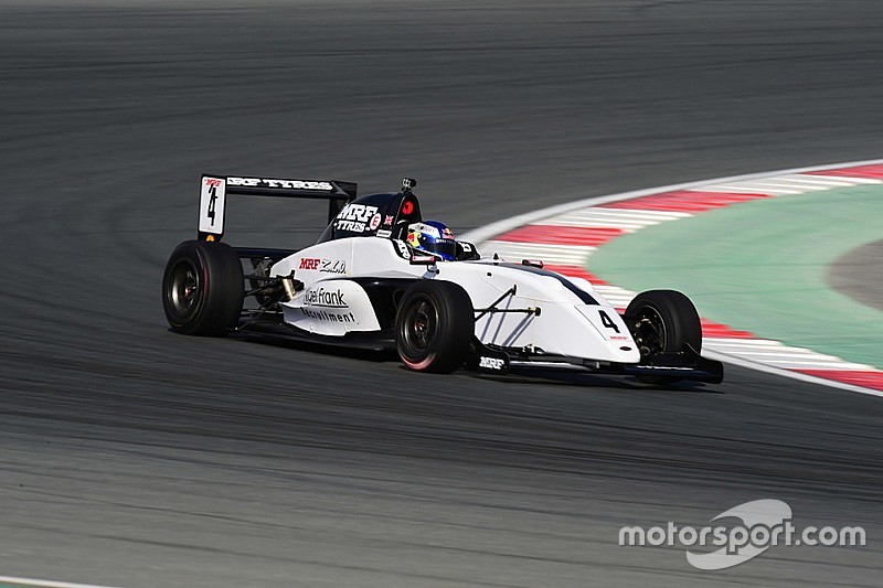 Dubai MRF Challenge: Newey dominates Thursday practice