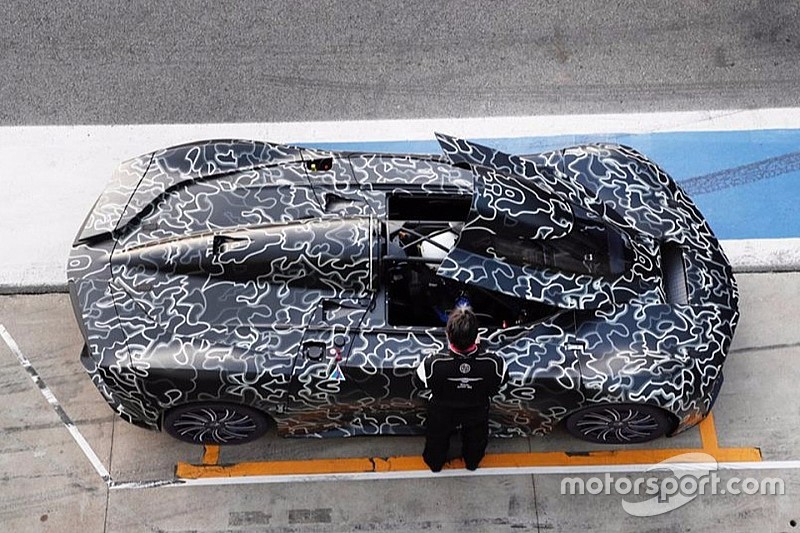 Techrules - La supercar à turbine en roulage à Monza