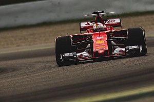 Vettel compara los nuevos coches con una aspirina