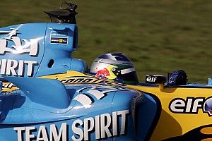 Старший и младший: два Карлоса Сайнса за рулем Renault F1