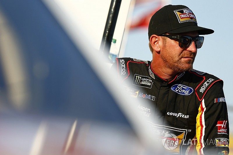 Bowyer "bummed" to miss the playoffs, but "a win is what I'm after"