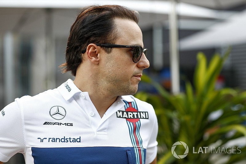 Massa diz que ainda negocia, mas não descarta saída da F1