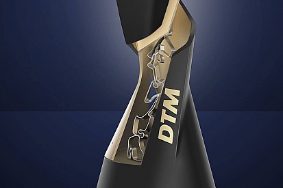 So sieht der neue Meisterpokal für die DTM 2017 aus