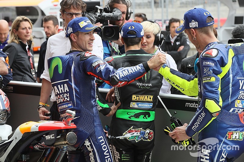 Insiden kecil antara Vinales dan Rossi saat kualifikasi