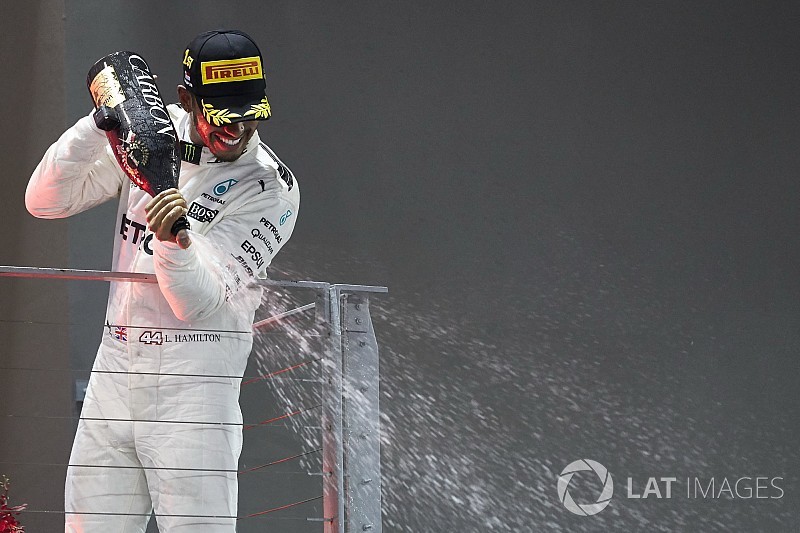 Hamilton: "Non mi interessano i record di Schumacher"